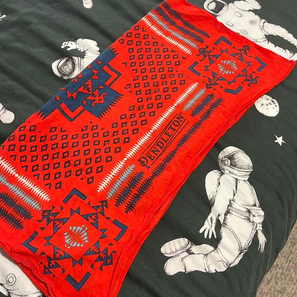 Pendleton Hanker-chief - Red/blue